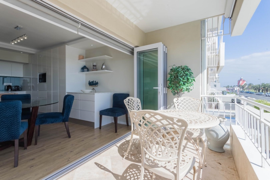 To Let 3 Bedroom Property for Rent in Mouille Point Western Cape